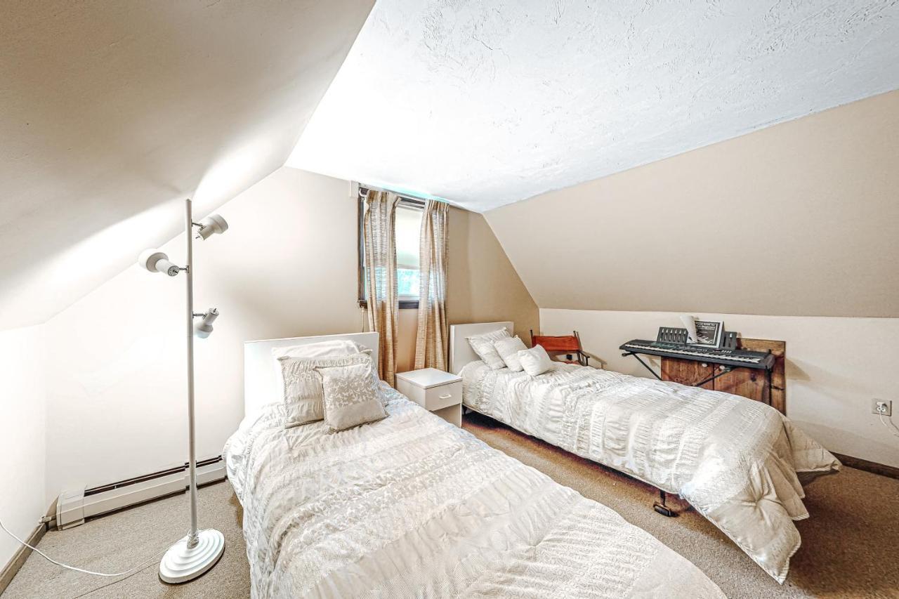 Lake Shore Living Фолмут Экстерьер фото